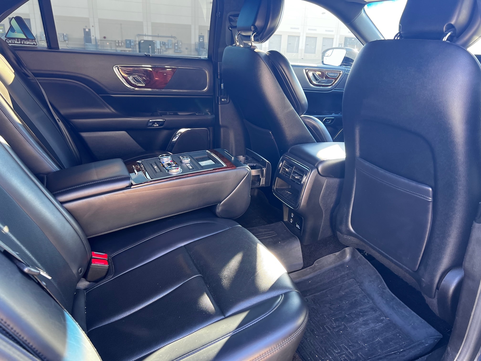 Lincoln Continental — Dallas Luxury Car Service — Dallas Premier Car Service, view 2