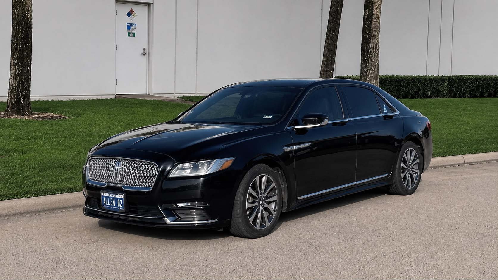Lincoln Continental — Dallas Luxury Car Service