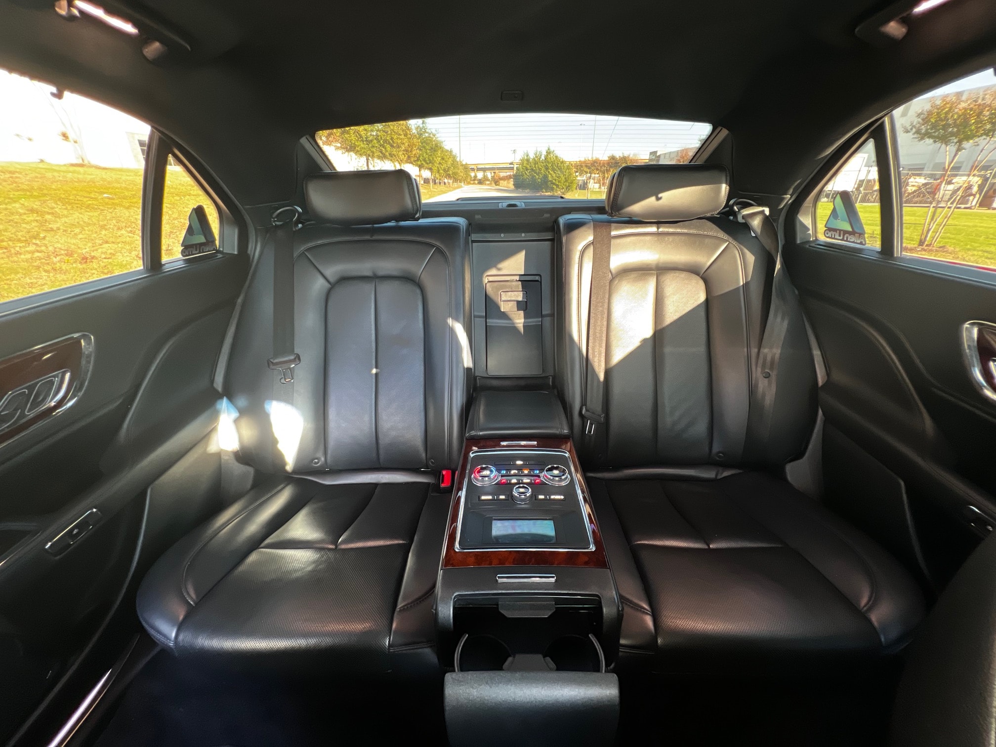 Lincoln Continental — Dallas Luxury Car Service — Dallas Premier Car Service, view 3