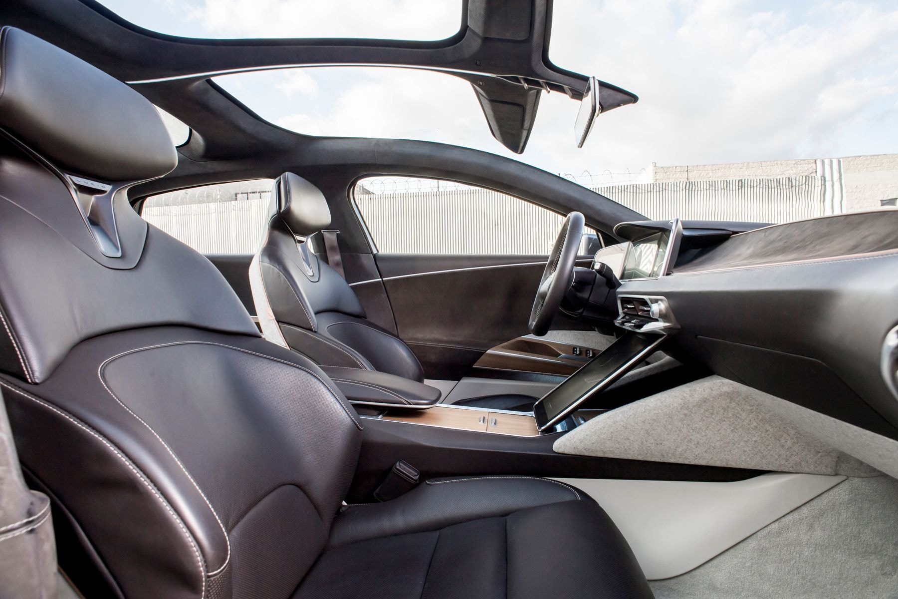 Lucid Air — Dallas Electric Luxury Limo — Dallas Premier Car Service, view 2